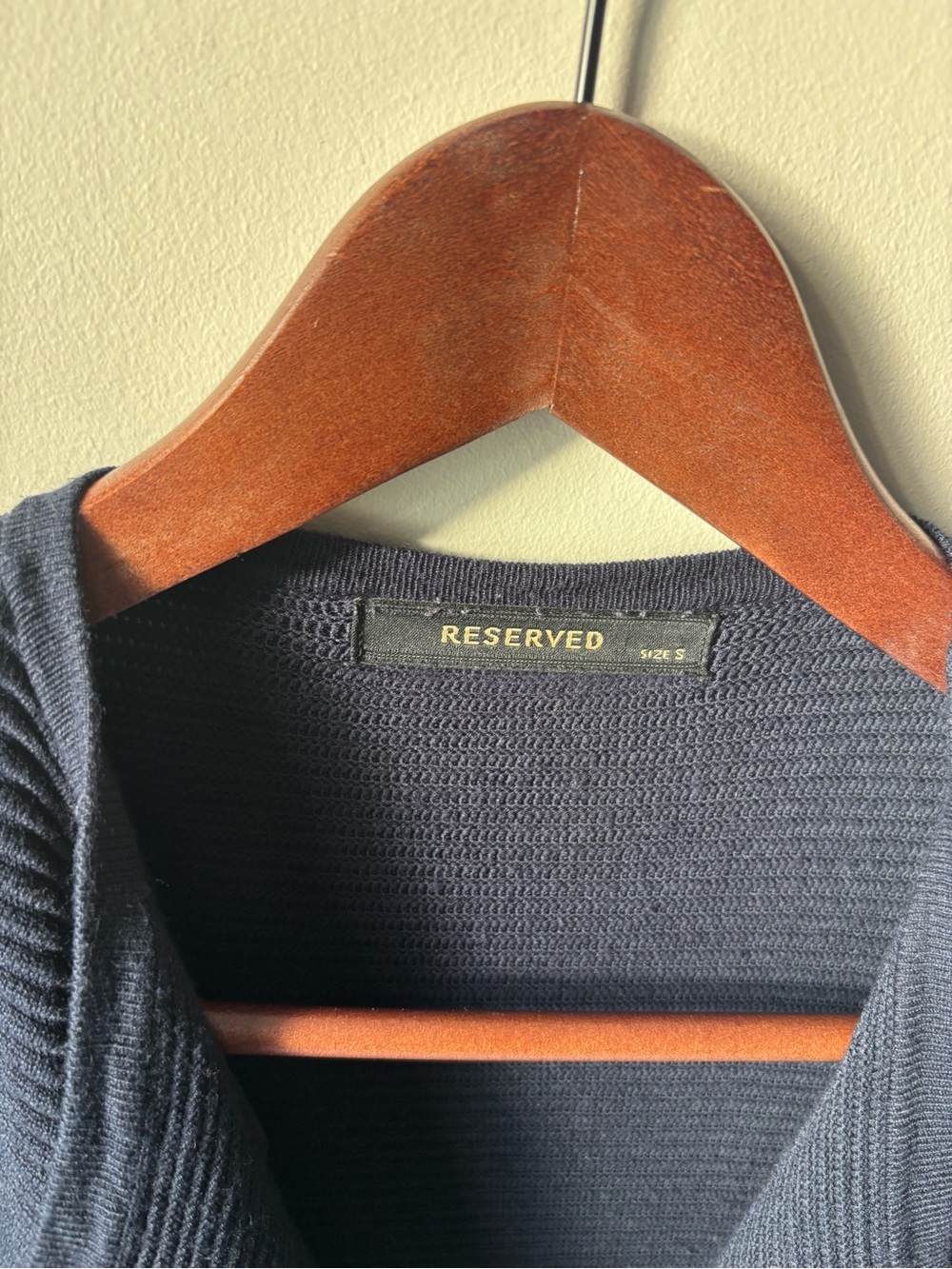 Reserved Navy Draped Open-Front Ribbed Cardigan - Picture 2 of 6